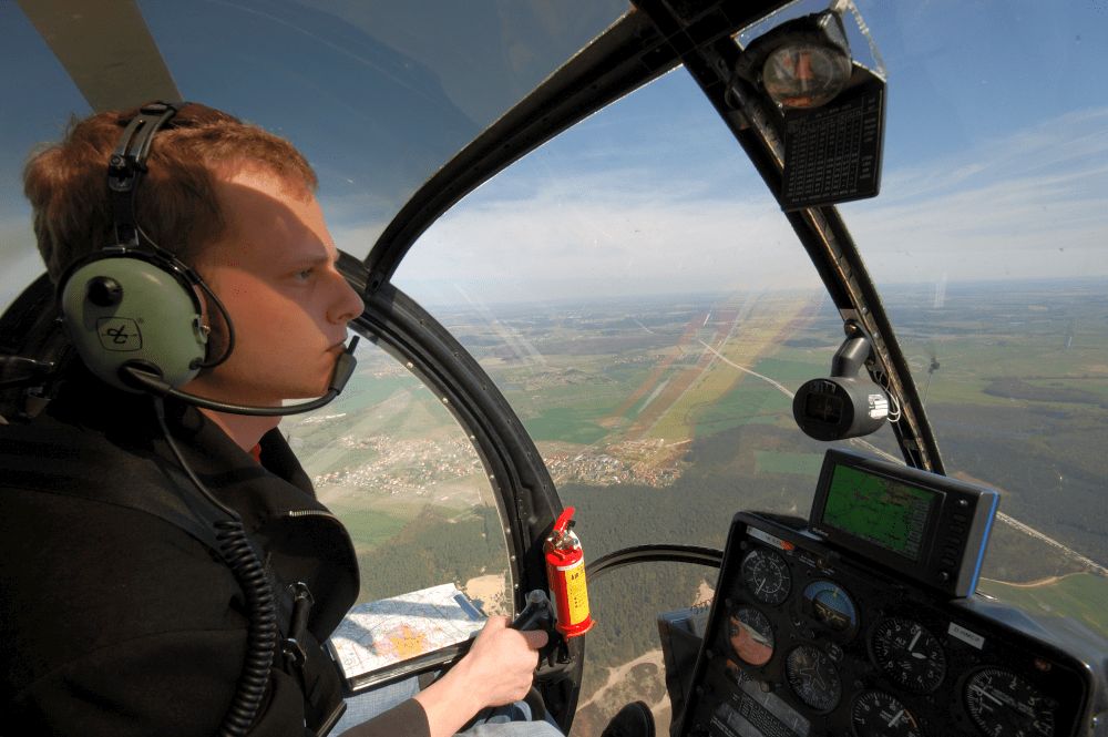 Pilotem vrtulníku na zkoušku pro 3 osoby z Hradce Králové